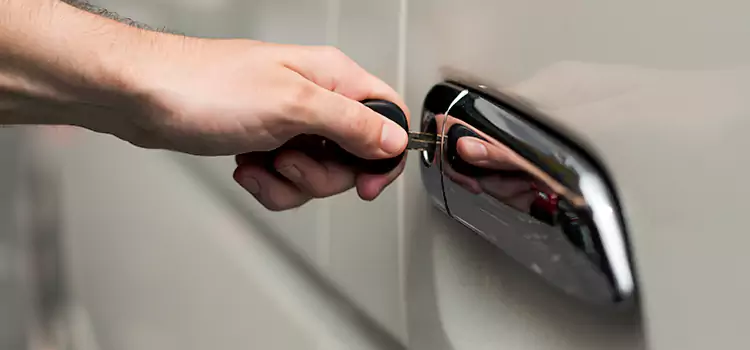 Why Choose Our Auto Locksmith Team in Saginaw, MI?
