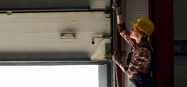 Addressing Common Garage Door Stoppage Issues in Saginaw, MI